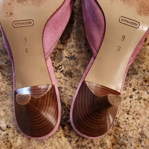 Coach Pink Suede Mule Sandals. Buckle - Picture 14 of 16